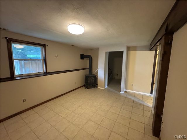 4748 Haverton Lane, Clay, NY 13090