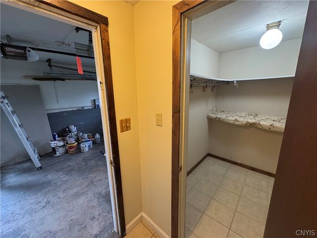 4748 Haverton Lane, Clay, NY 13090