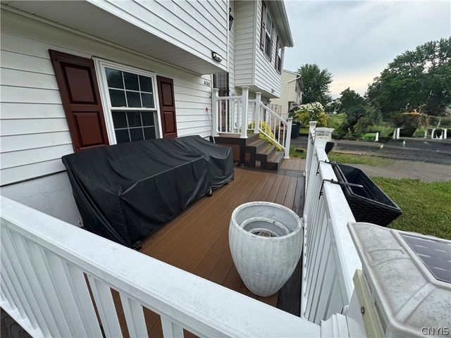 4748 Haverton Lane, Clay, NY 13090
