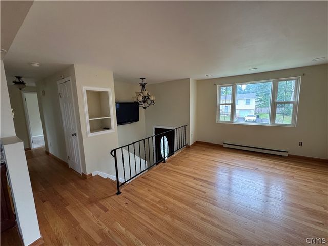 4748 Haverton Lane, Clay, NY 13090