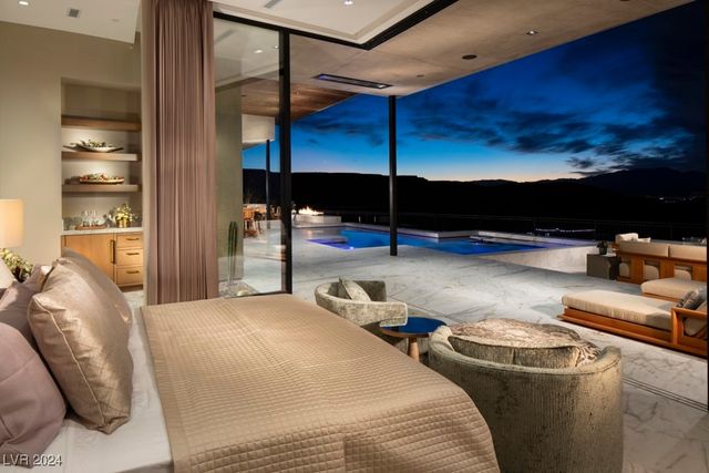 7 Stoneshead Court, Henderson, NV 89012