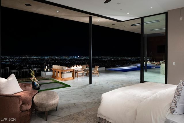 7 Stoneshead Court, Henderson, NV 89012