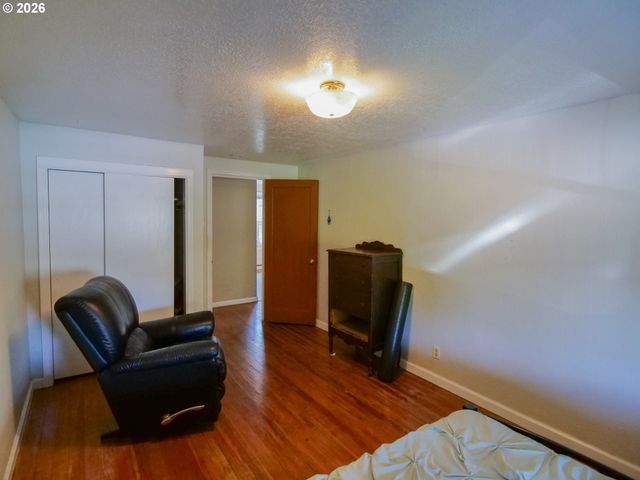 16421 Se WEBSTER Rd, Milwaukie, OR 97267