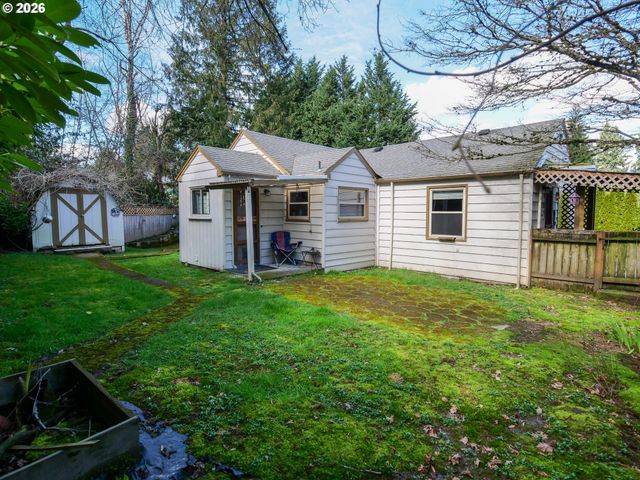 16421 Se WEBSTER Rd, Milwaukie, OR 97267