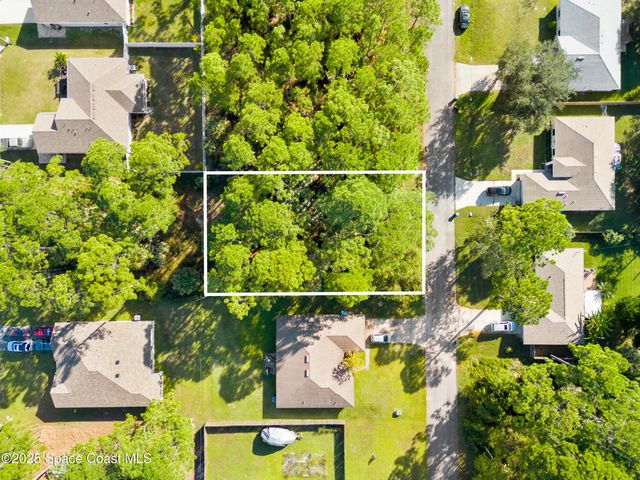 541 Darien Avenue SW, Palm Bay, FL 32908