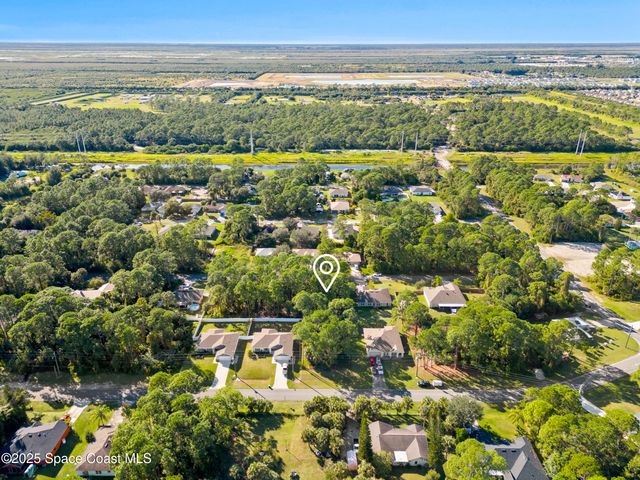 541 Darien Avenue SW, Palm Bay, FL 32908