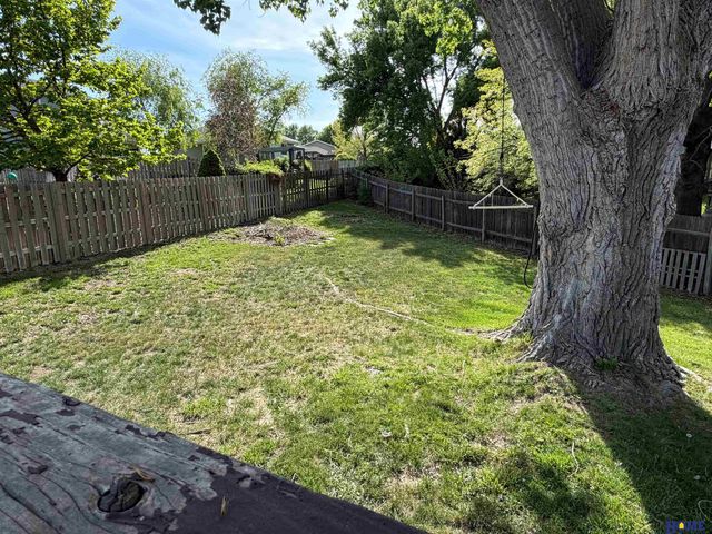 5241 S Bennington Place, Lincoln, NE 68516