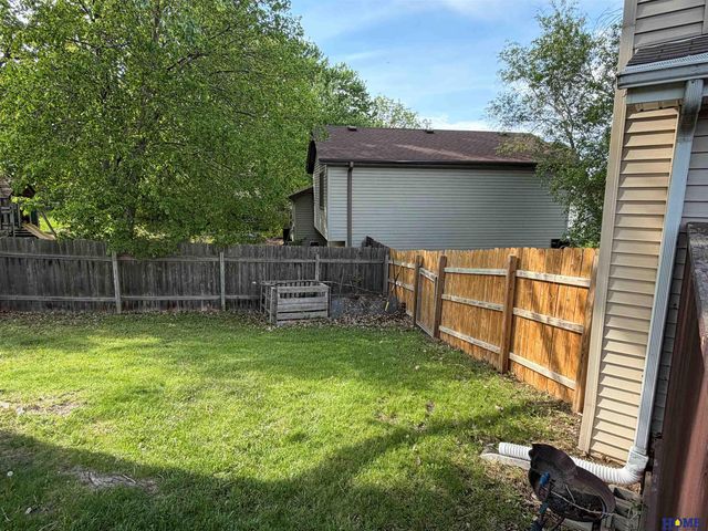 5241 S Bennington Place, Lincoln, NE 68516
