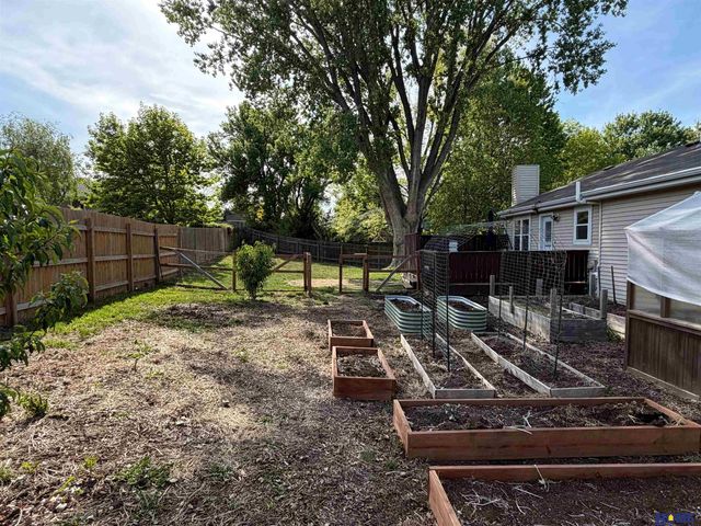 5241 S Bennington Place, Lincoln, NE 68516