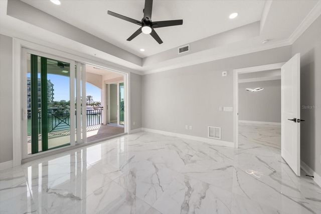 211 DOLPHIN POINT 201, Clearwater, FL 33767