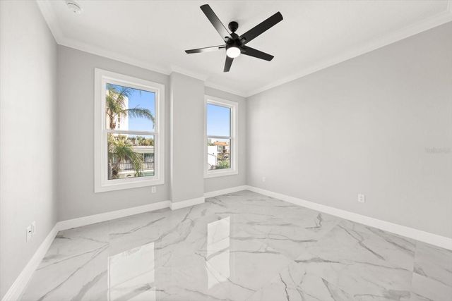211 DOLPHIN POINT 201, Clearwater, FL 33767