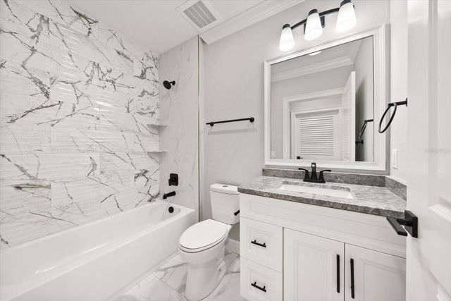 211 DOLPHIN POINT 201, Clearwater, FL 33767