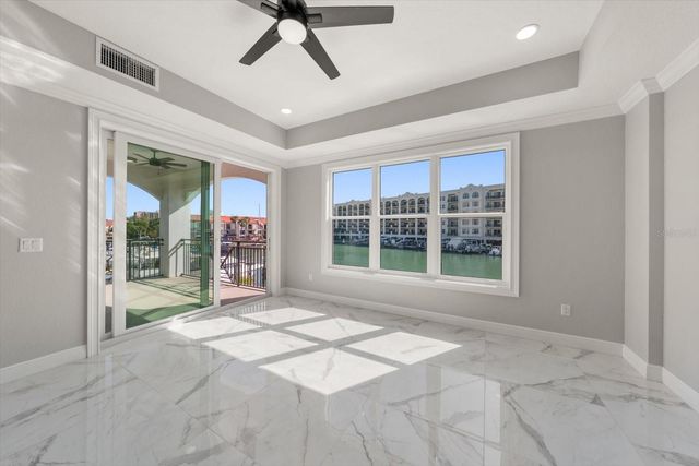 211 DOLPHIN POINT 201, Clearwater, FL 33767