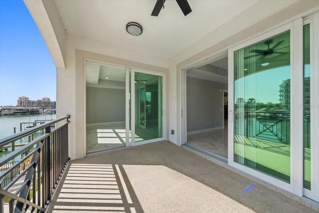 211 DOLPHIN POINT 201, Clearwater, FL 33767