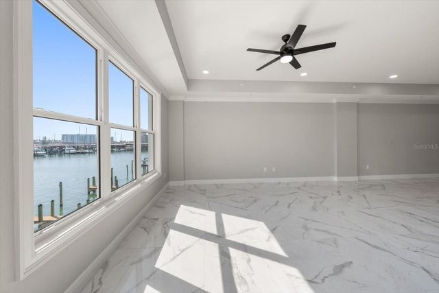 211 DOLPHIN POINT 201, Clearwater, FL 33767