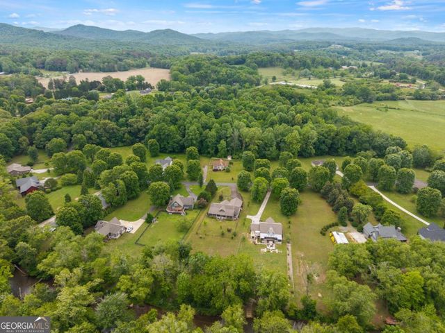 315 Cartecay River Run, Ellijay, GA 30536