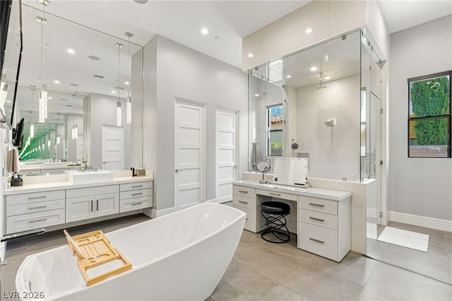 22 Greenside Drive, Las Vegas, NV 89141