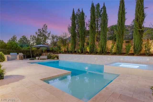 22 Greenside Drive, Las Vegas, NV 89141