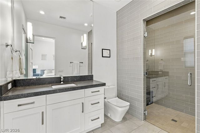 22 Greenside Drive, Las Vegas, NV 89141