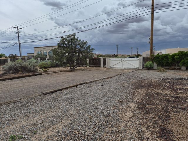 3002 Gay Circle SE, Rio Rancho, NM 87124