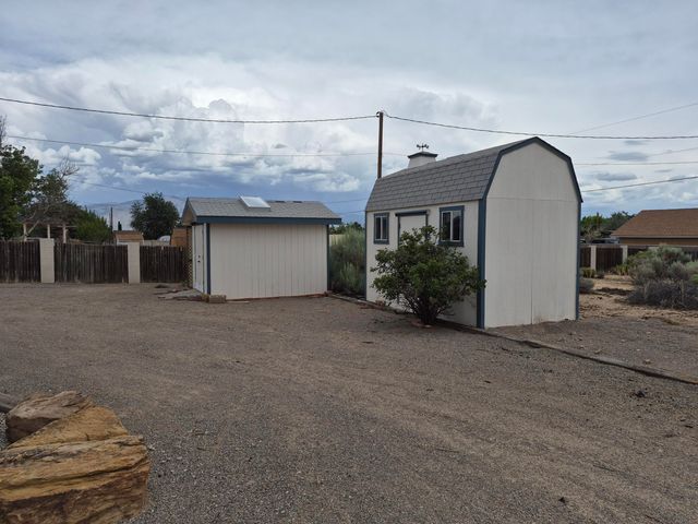 3002 Gay Circle SE, Rio Rancho, NM 87124
