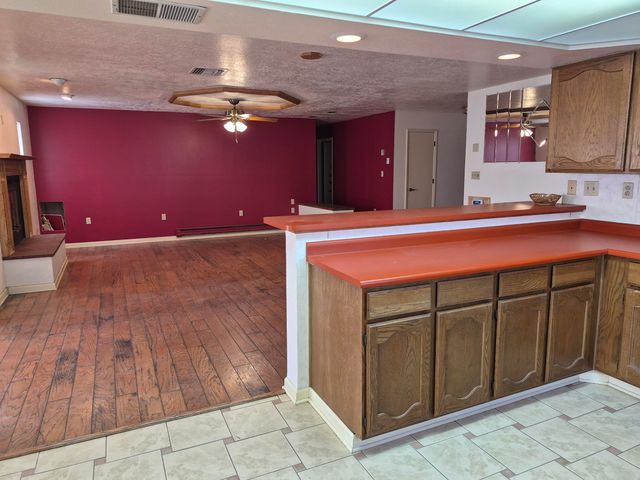 3002 Gay Circle SE, Rio Rancho, NM 87124