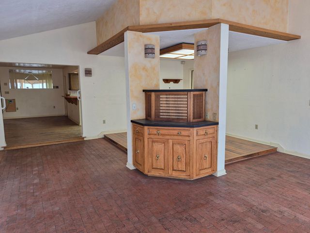 3002 Gay Circle SE, Rio Rancho, NM 87124