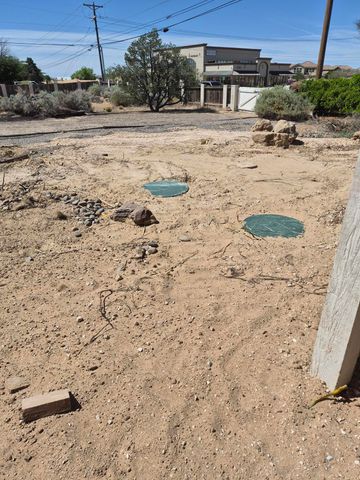 3002 Gay Circle SE, Rio Rancho, NM 87124