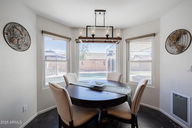 2041 W ROCKWELL Drive, Chandler, AZ 85224