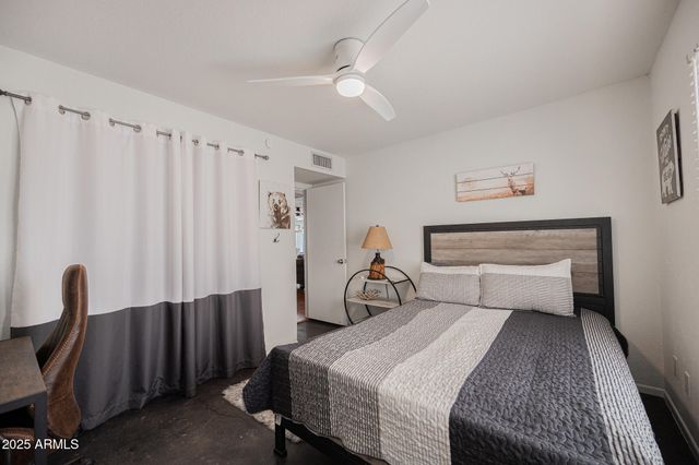 2041 W ROCKWELL Drive, Chandler, AZ 85224