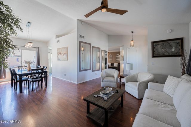 2041 W ROCKWELL Drive, Chandler, AZ 85224