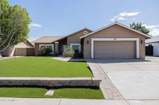 2041 W ROCKWELL Drive, Chandler, AZ 85224