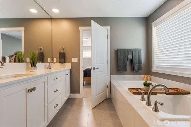 8008 NE 172nd Avenue, Vancouver, WA 98682