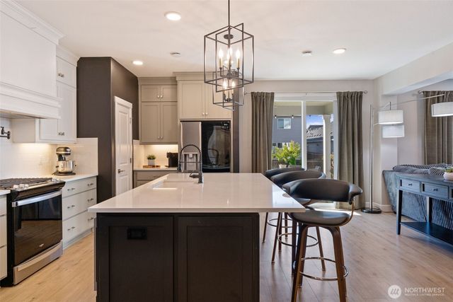 8008 NE 172nd Avenue, Vancouver, WA 98682