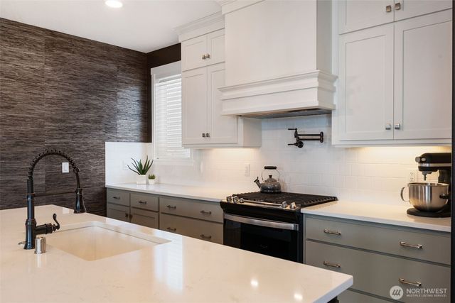 8008 NE 172nd Avenue, Vancouver, WA 98682