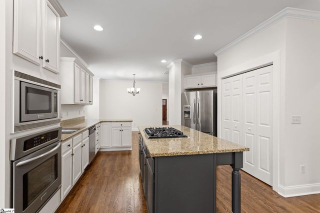 6 Worthington Court, Simpsonville, SC 29681