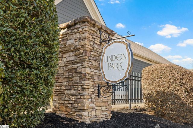 6 Worthington Court, Simpsonville, SC 29681