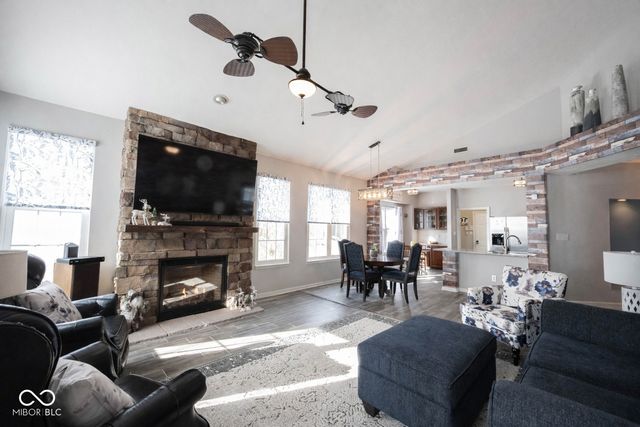 18565 Piers End Drive, Noblesville, IN 46062