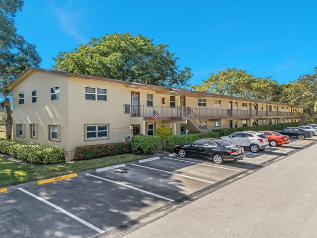 7390 NW 1st St 104, Margate, FL 33063