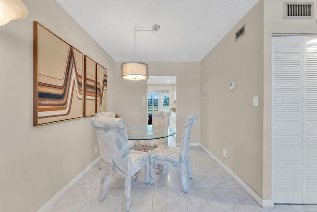 7390 NW 1st St 104, Margate, FL 33063