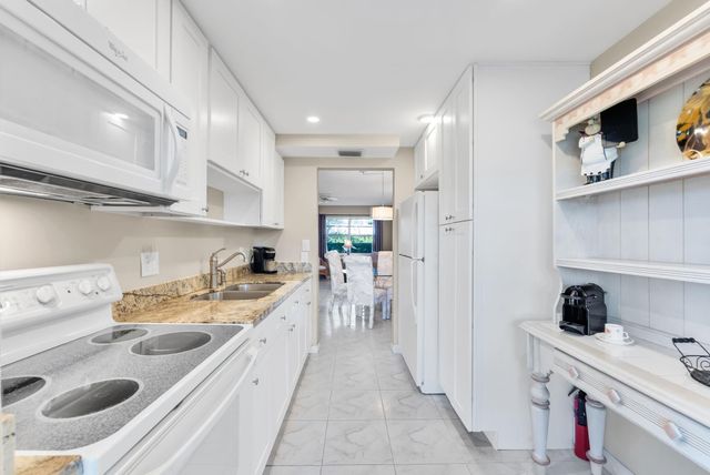 7390 NW 1st St 104, Margate, FL 33063