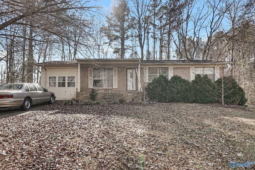 1911 34th Street, Haleyville, AL 35565