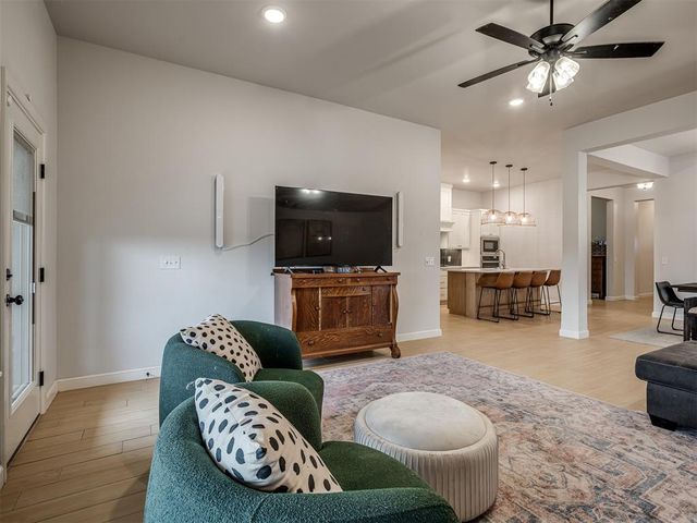 13316 Mesquite Trail, Yukon, OK 73099