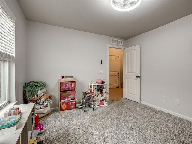 13316 Mesquite Trail, Yukon, OK 73099