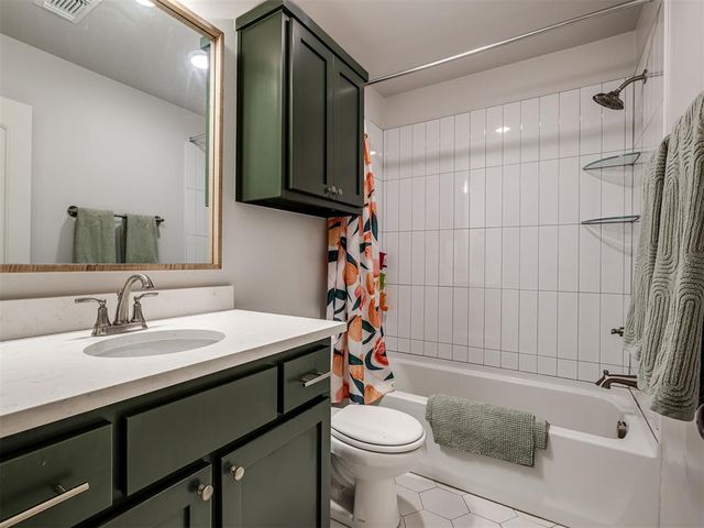 13316 Mesquite Trail, Yukon, OK 73099