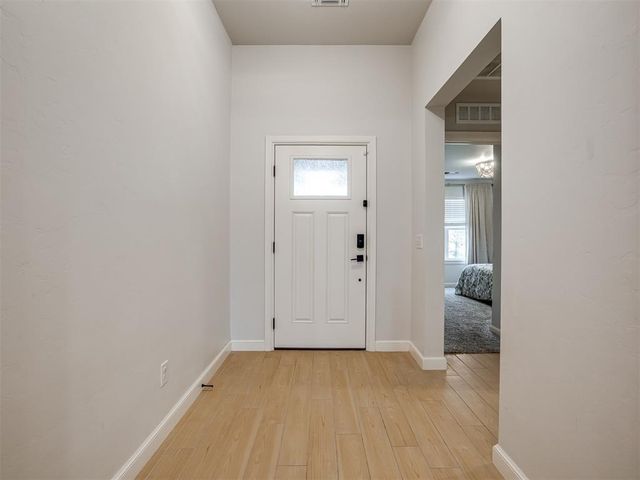 13316 Mesquite Trail, Yukon, OK 73099