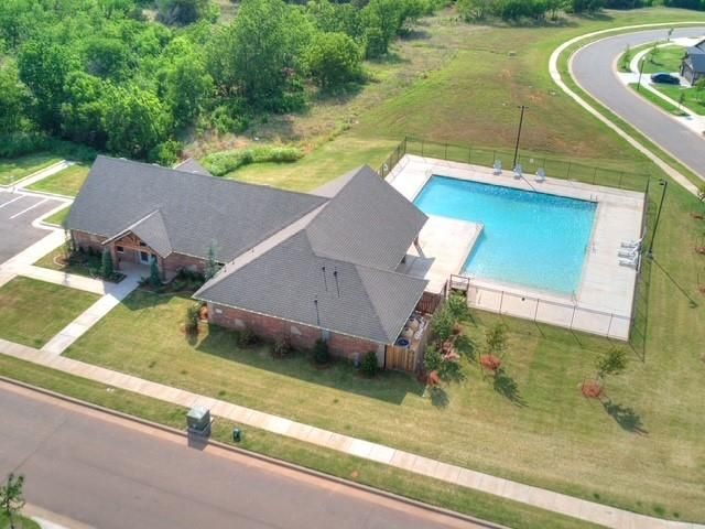 13316 Mesquite Trail, Yukon, OK 73099