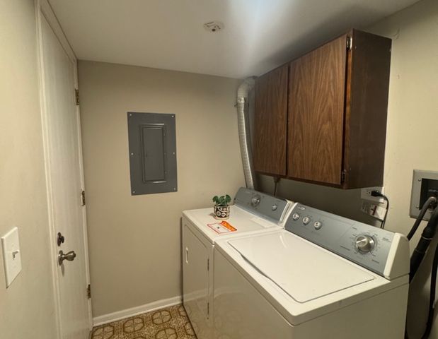 500 Valley Drive 301, Naperville, IL 60563