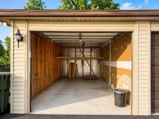 500 Valley Drive 301, Naperville, IL 60563