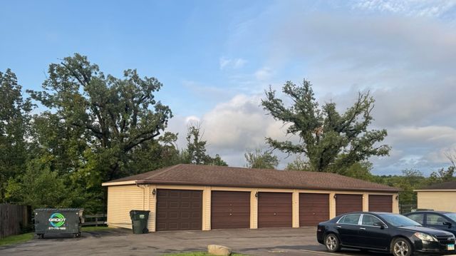 500 Valley Drive 301, Naperville, IL 60563